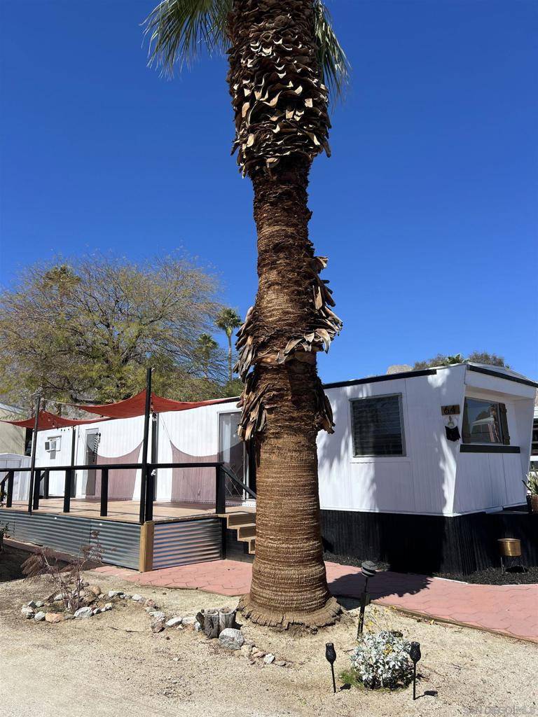 Borrego Springs, CA 92004,351 Palm Canyon Drive #64
