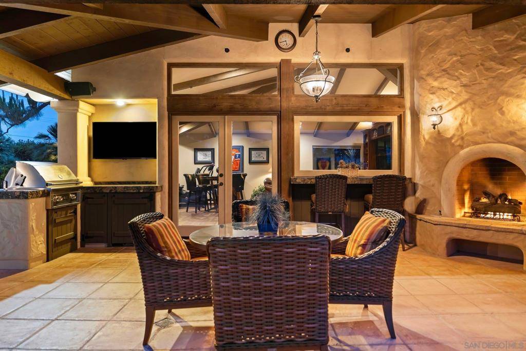 Rancho Santa Fe, CA 92067,16822 Zumaque St