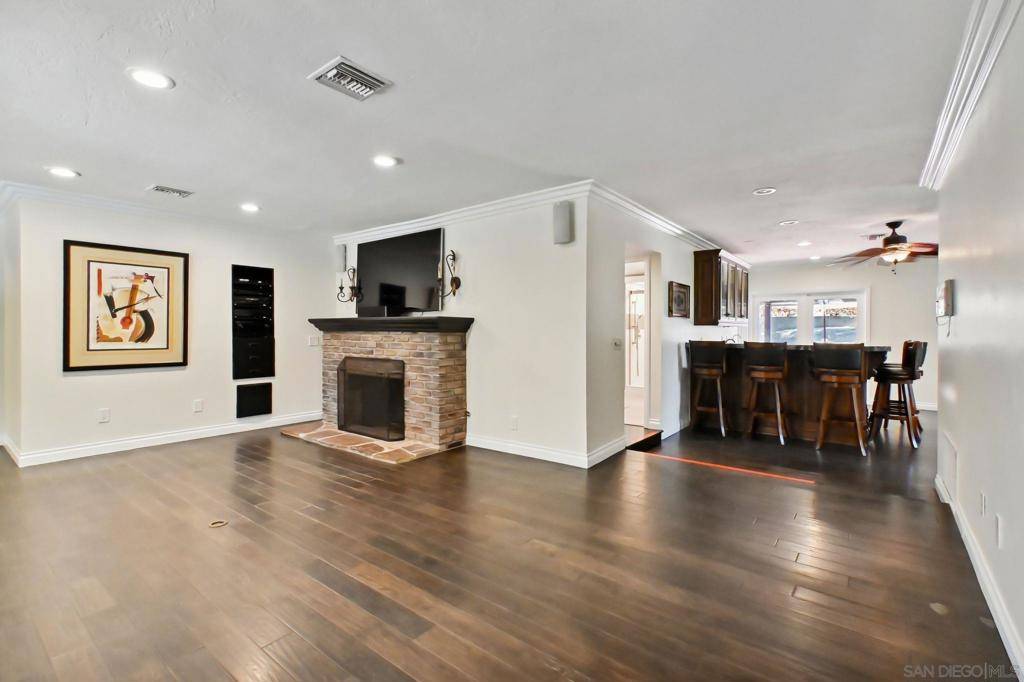 1830 Lisa Terrace El Cajon, CA 92021