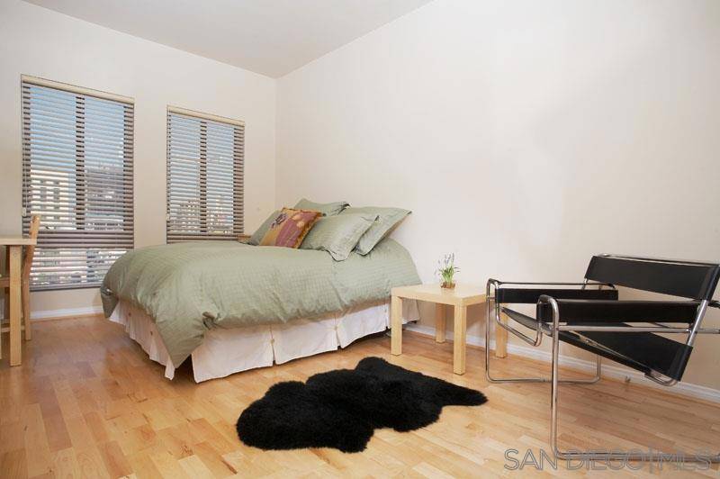 San Diego, CA 92101,450 J St #3011
