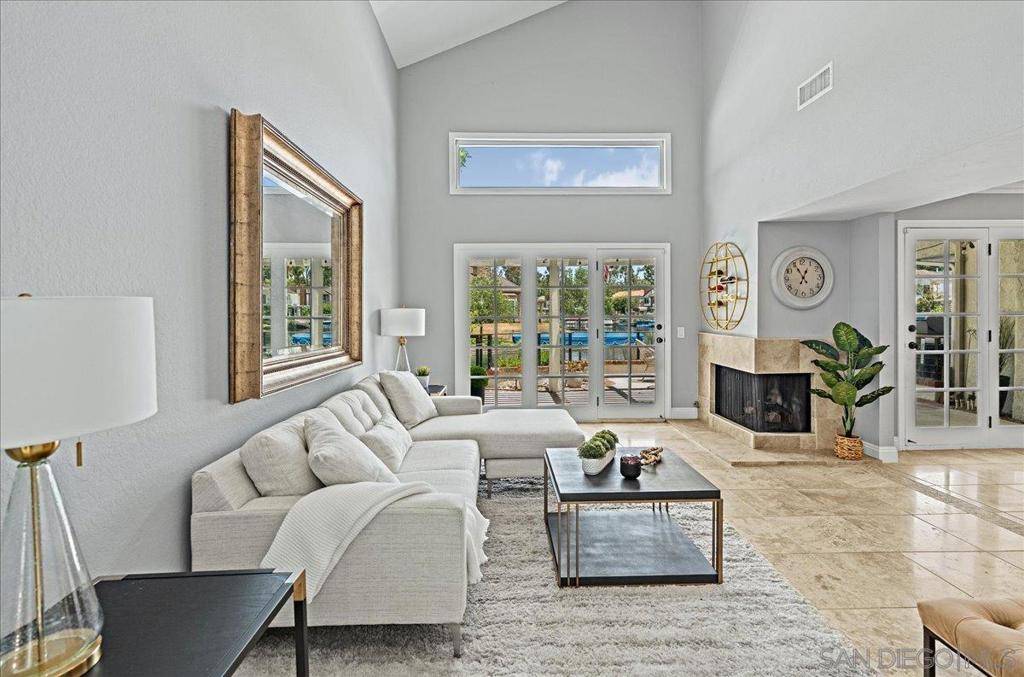 Lake Forest, CA 92630,22682 S Canada Ct