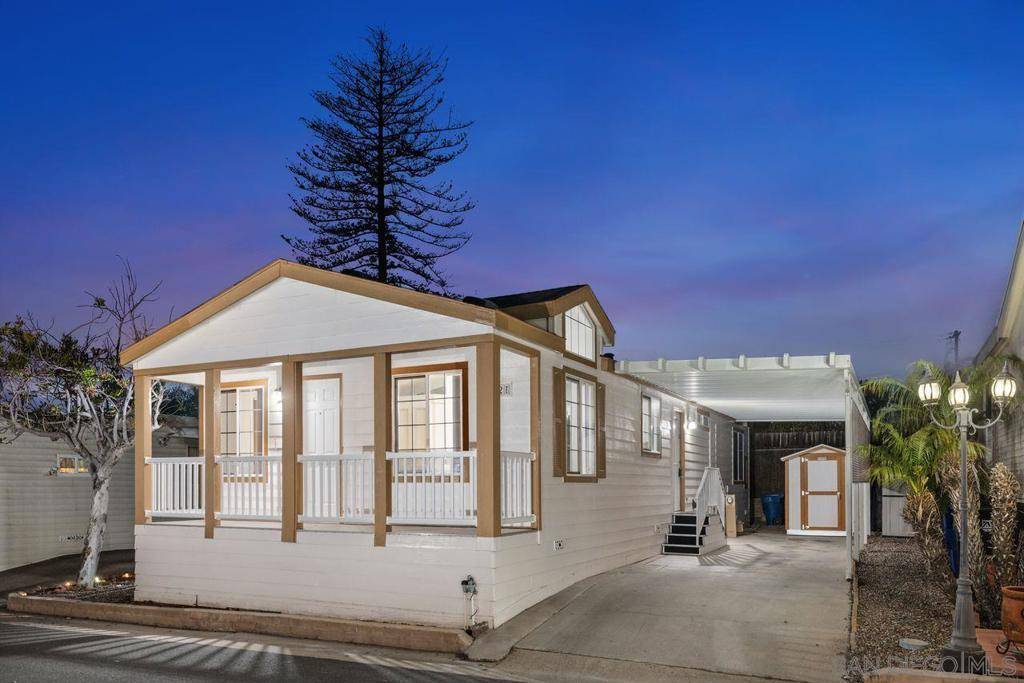 Chula Vista, CA 91911,121 ORANGE AVE