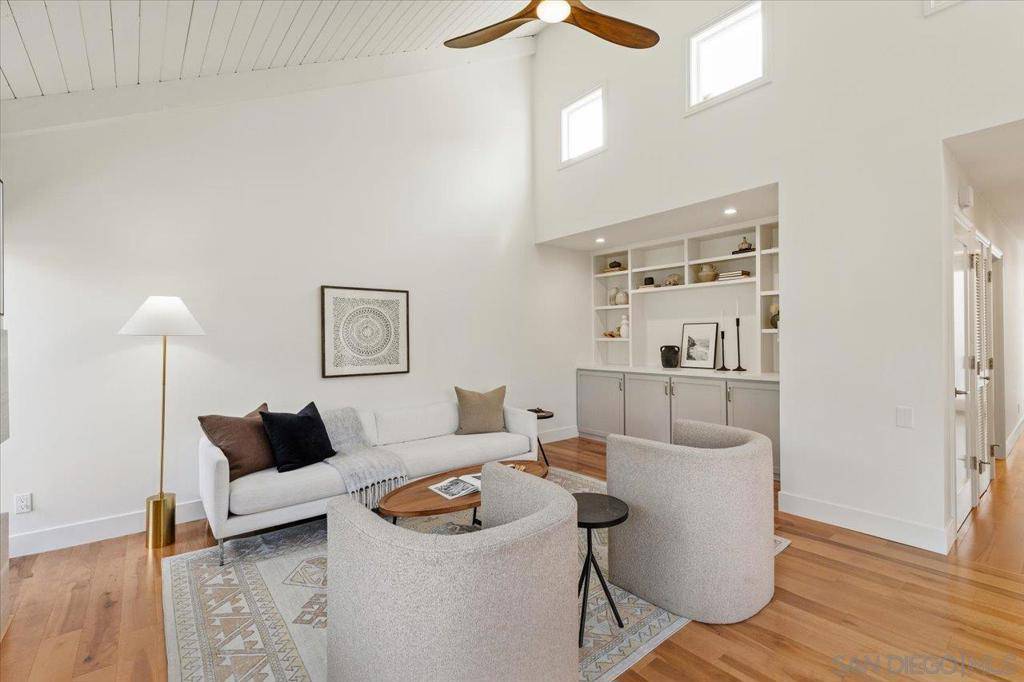 Solana Beach, CA 92075,325 S Sierra #26