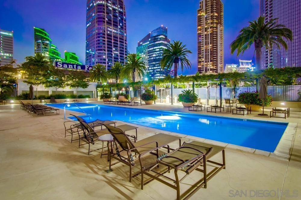 San Diego, CA 92101,1205 Pacific Hwy #301