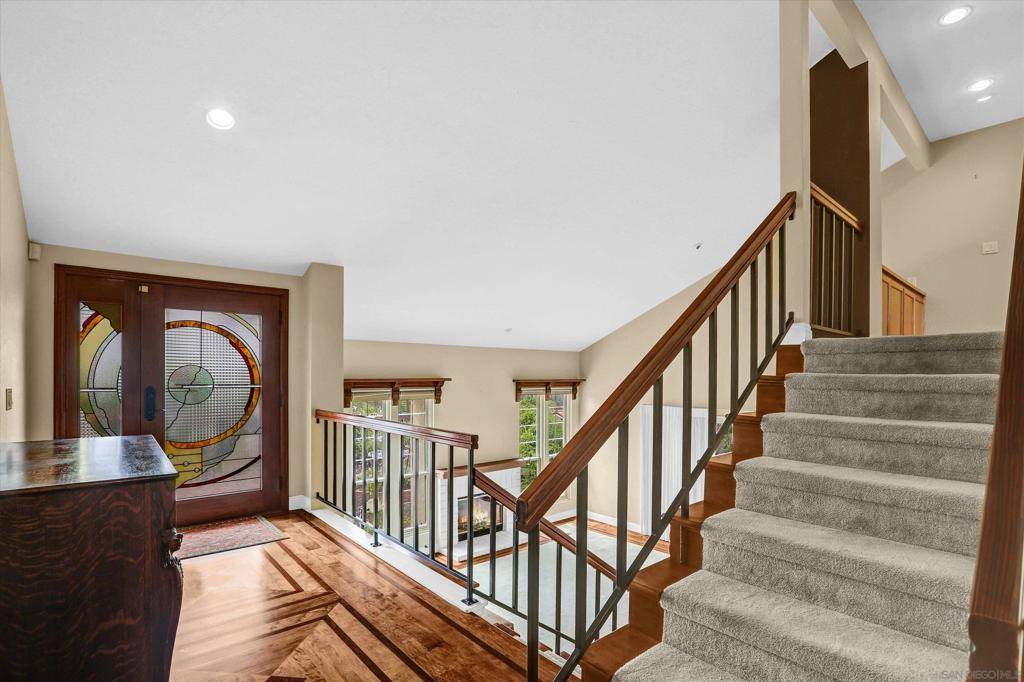 El Cajon, CA 92019,1239 Avocado Summit Dr