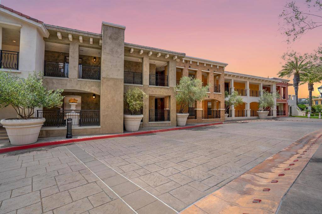 La Jolla, CA 92037,1000 Genter St #304