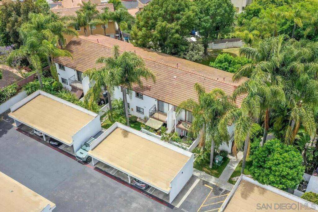 Vista, CA 92083,380 Plymouth Dr