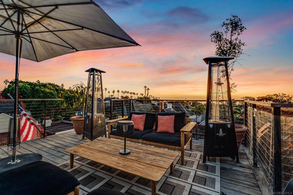 La Jolla, CA 92037,7135 Olivetas Avenue