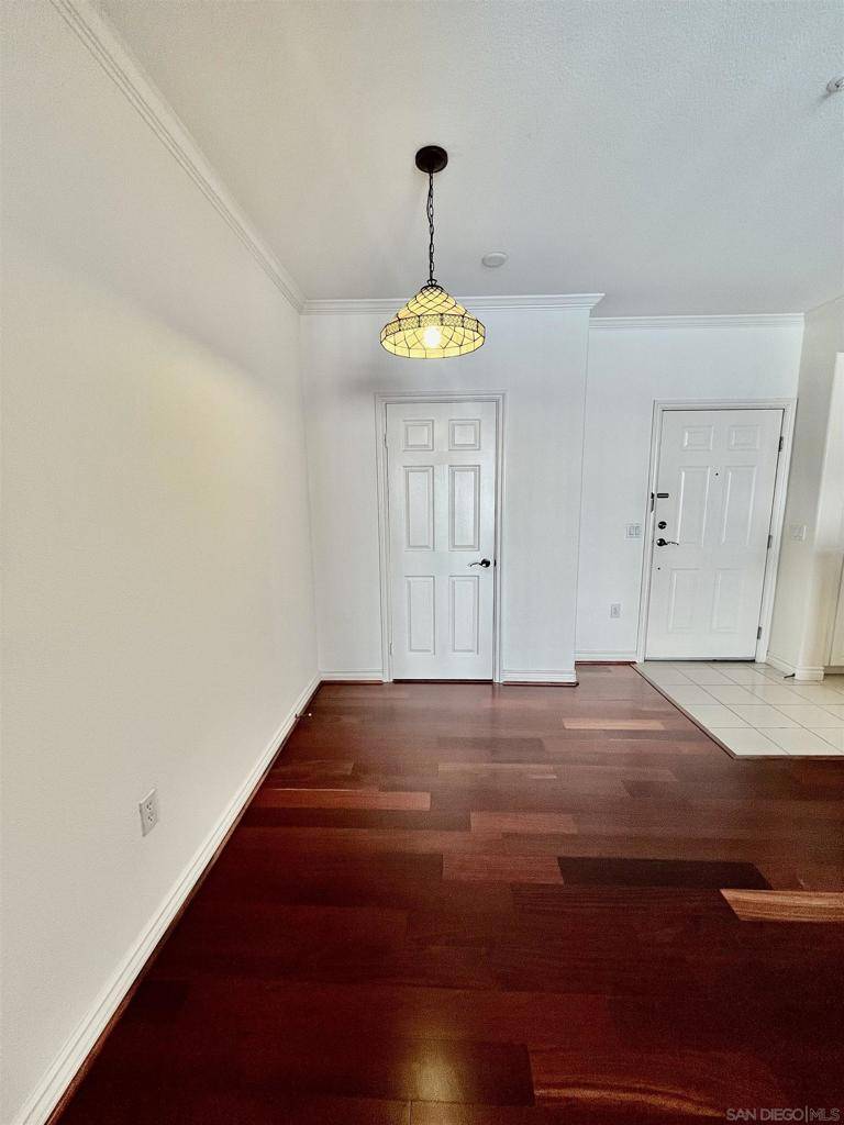 La Jolla, CA 92037,9263 Regents Rd. #B208
