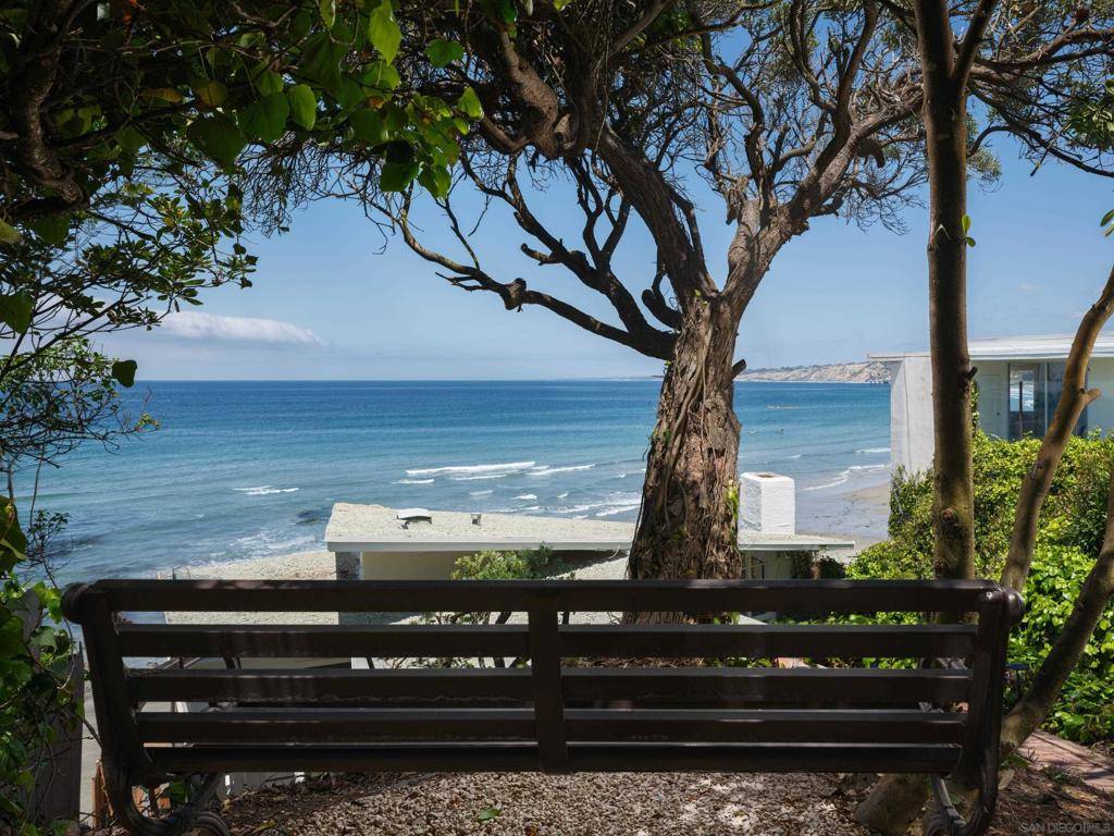 La Jolla, CA 92037,1890 Spindrift Drive
