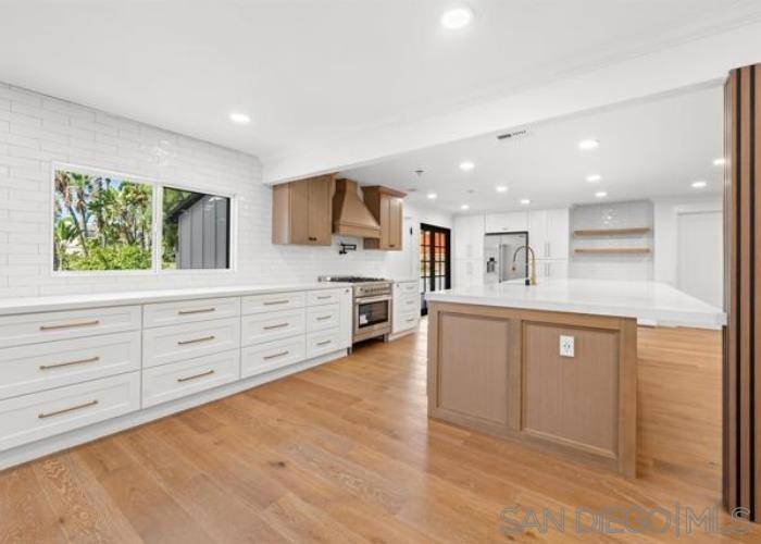 Poway, CA 92064,16021 Pomerado Road