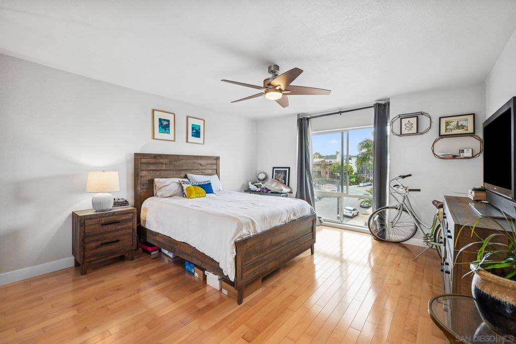 San Diego, CA 92101,2568 Albatross St #5K