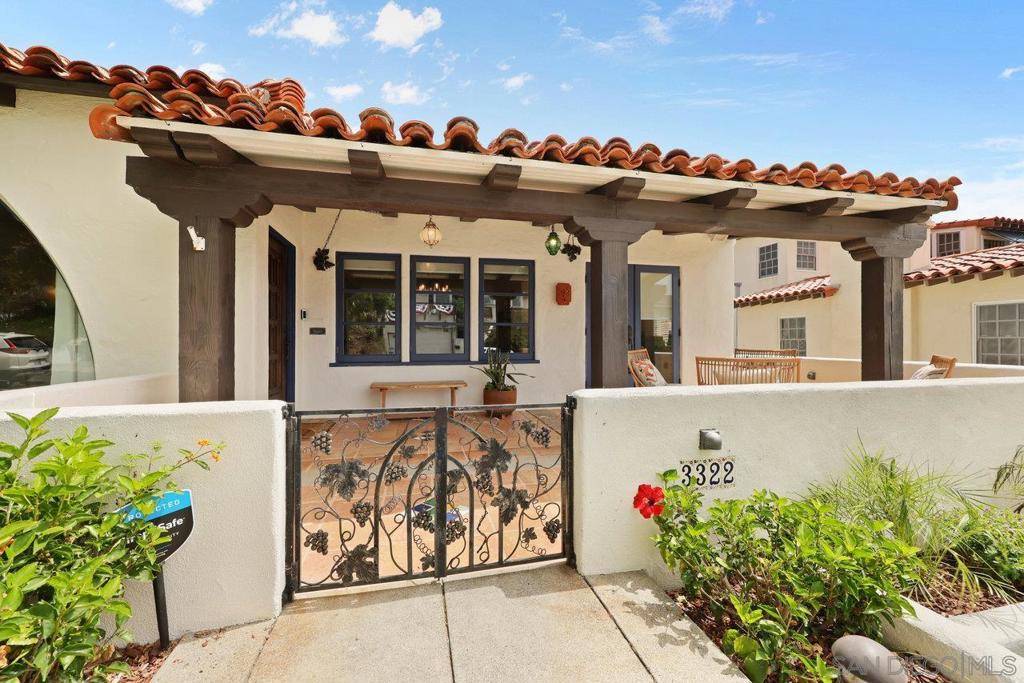 San Diego, CA 92106,3322 Dumas St