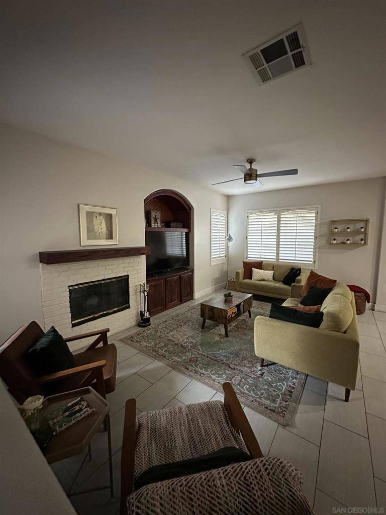 San Diego, CA 92154,6289 Avenida De Las Vistas #2
