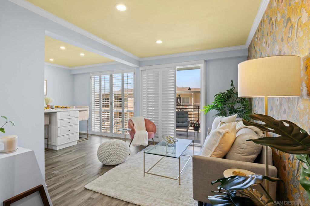 San Diego, CA 92106,1021 Scott Street #256
