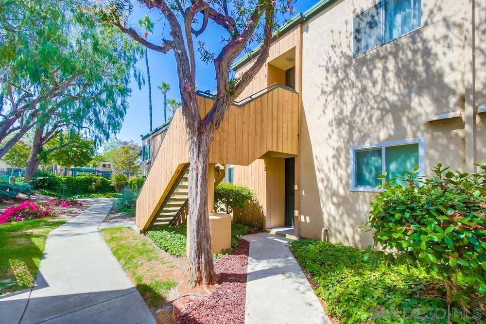 San Diego, CA 92119,8711 Navajo Road #2