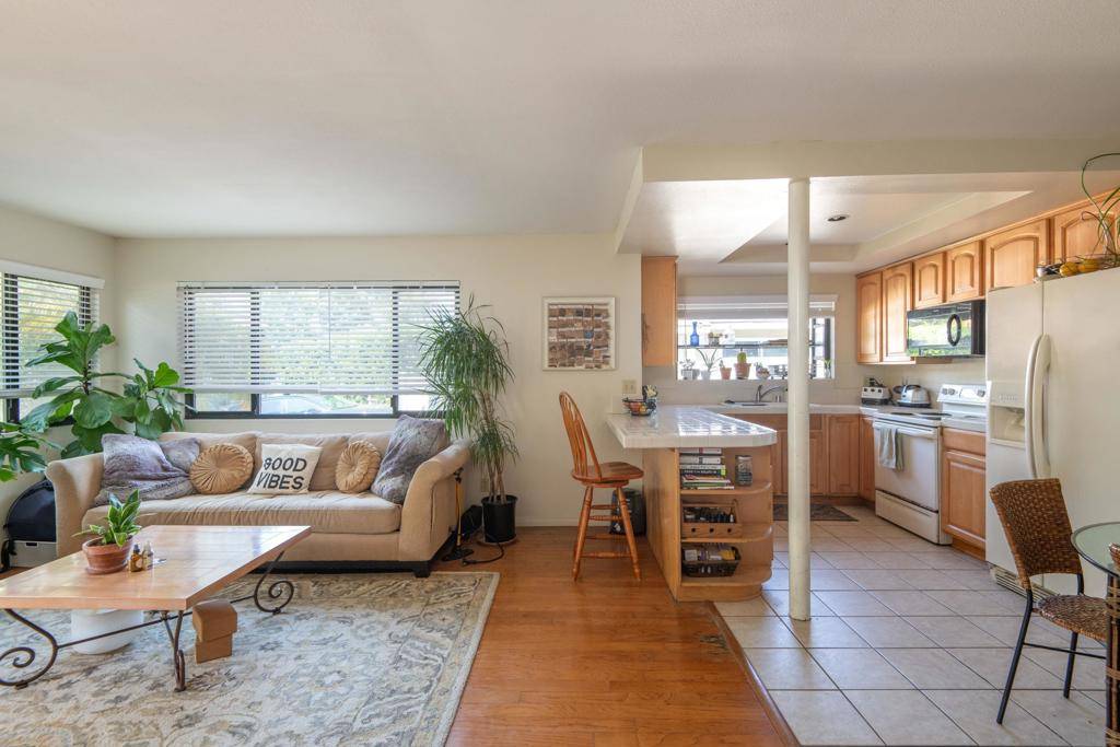 San Diego, CA 92109,1828 Diamond St #1