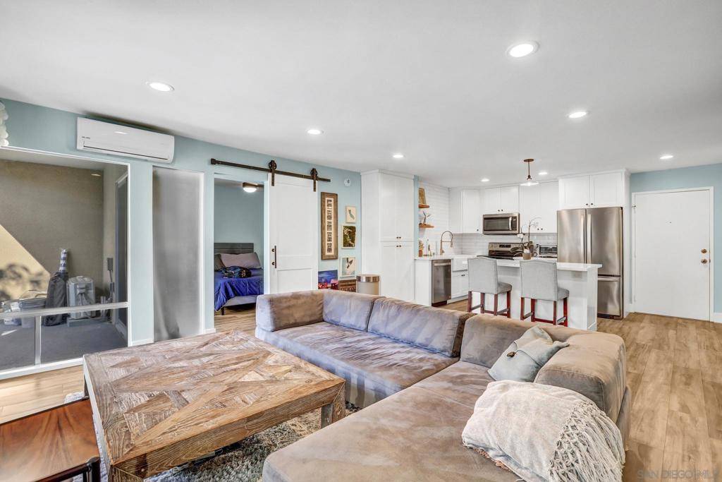 San Diego, CA 92109,1775 Diamond St #231