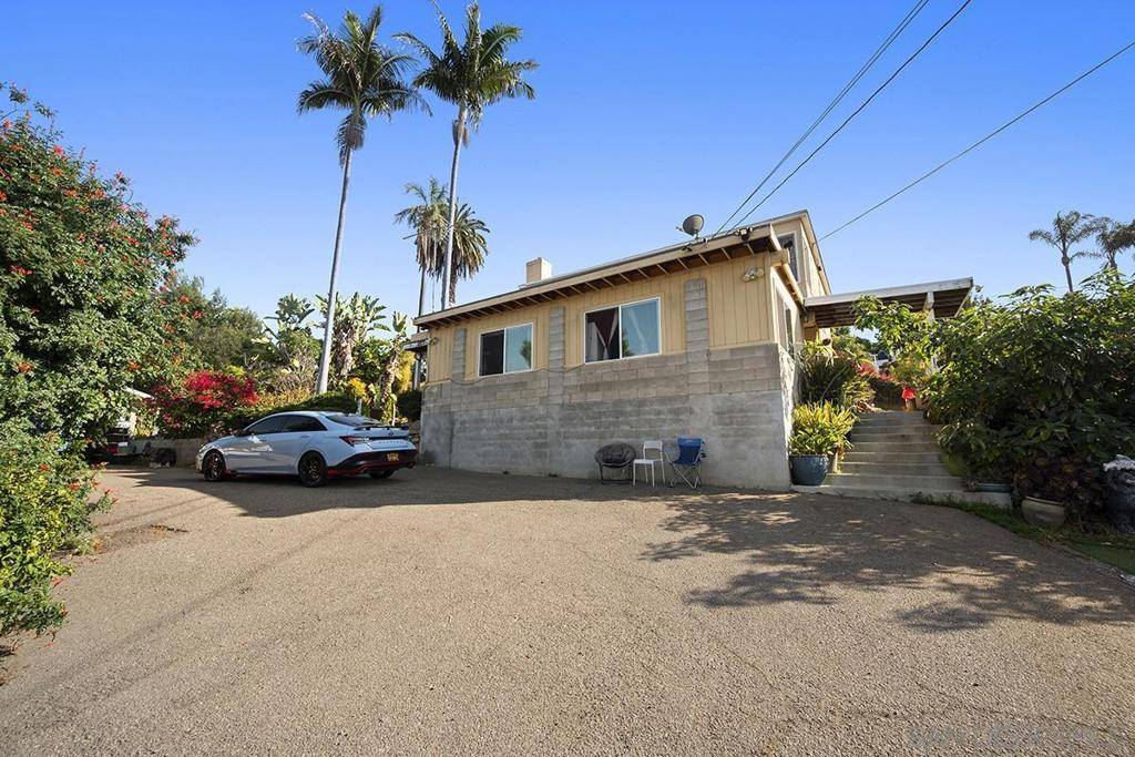 La Mesa, CA 91941,9303 Fuerte Dr