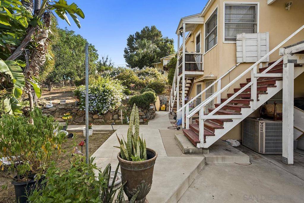 La Mesa, CA 91941,9303 Fuerte Dr