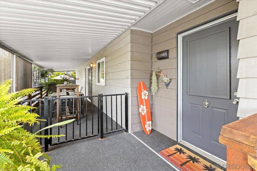 Carlsbad, CA 92011,7106 Santa Cruz #56