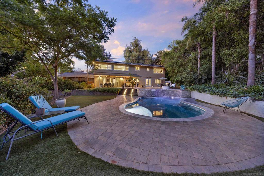 La Mesa, CA 91941,9399 Carmichael Dr