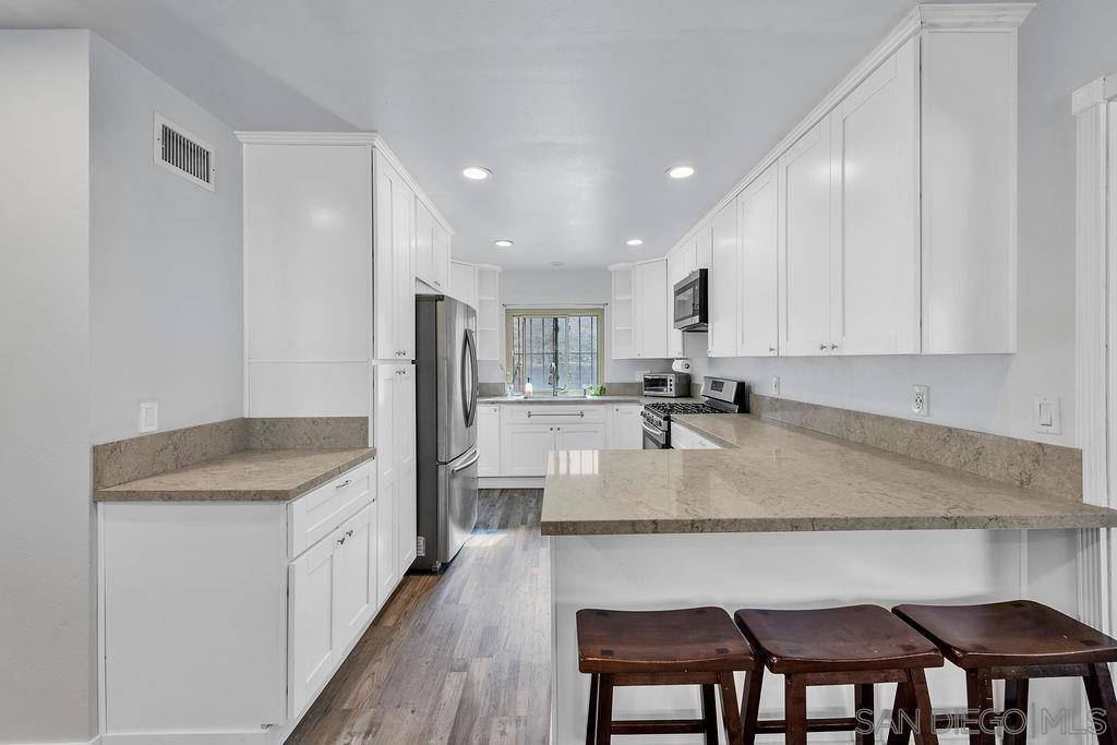 San Diego, CA 92114,794 Braun Ave