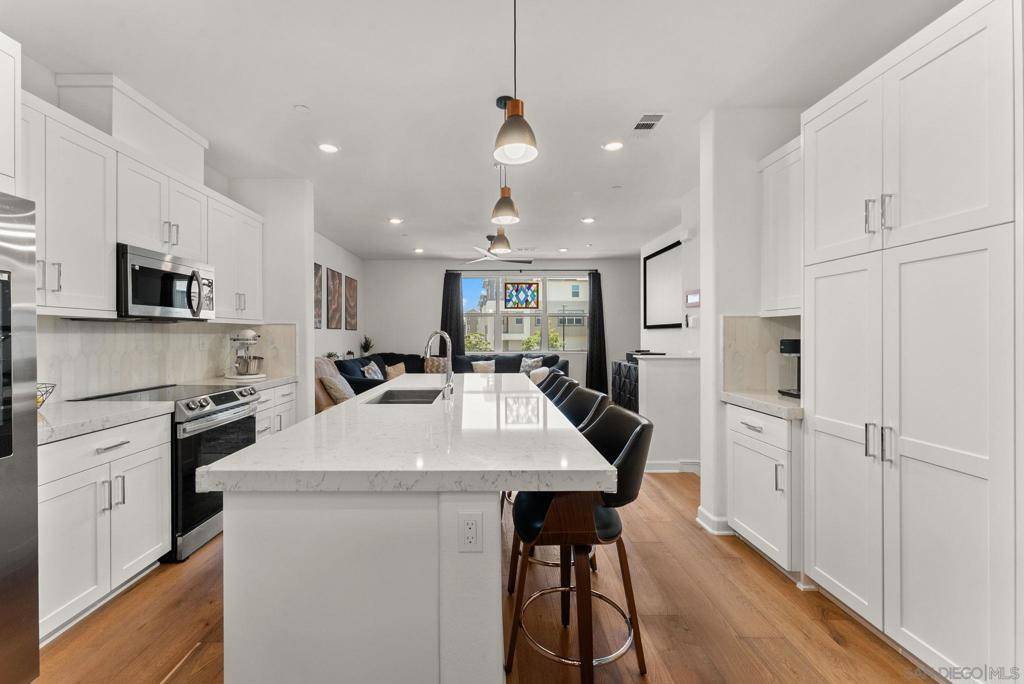 Chula Vista, CA 91911,792 Vada St #3