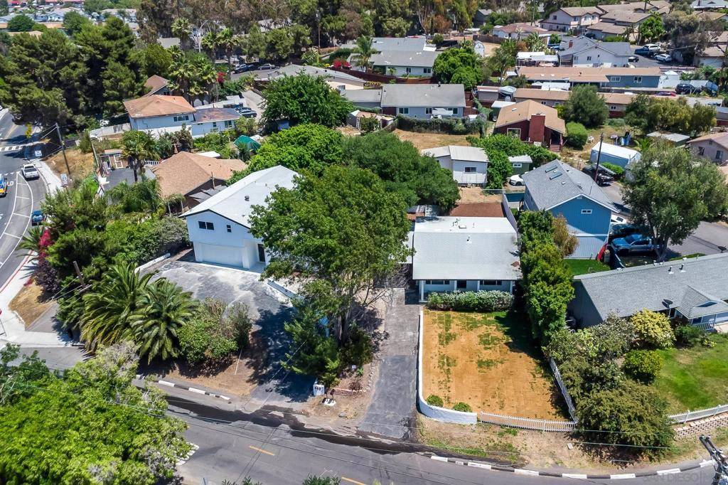 Vista, CA 92083,440 448 W Los Angeles Dr