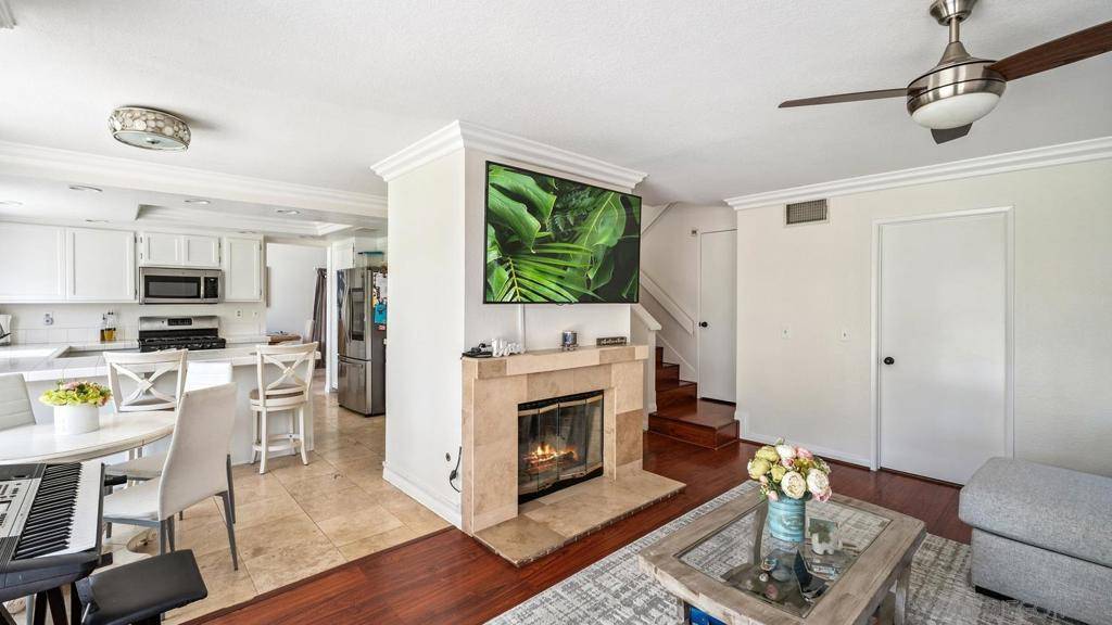 Temecula, CA 92591,27468 Rosebay Ct