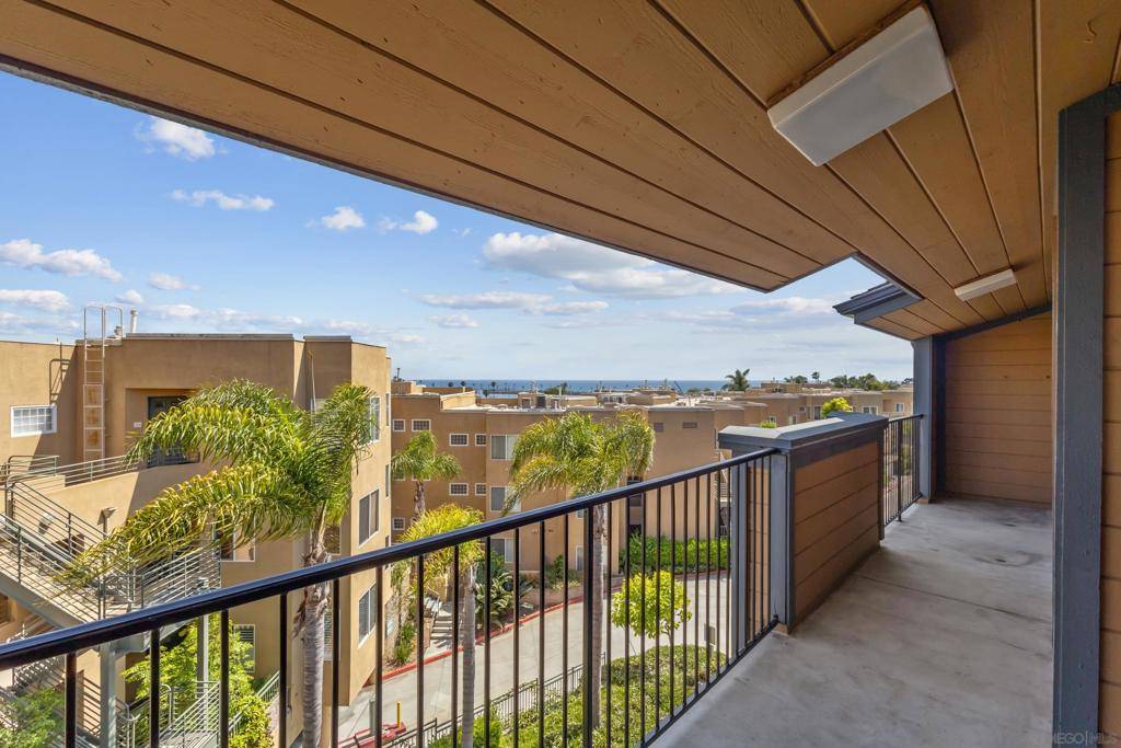 Carlsbad, CA 92008,811 Kalpati Cr #B