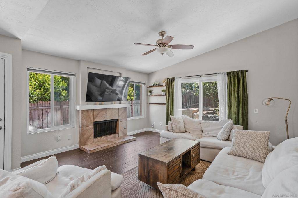 Escondido, CA 92026,1701 Rosemary Ct