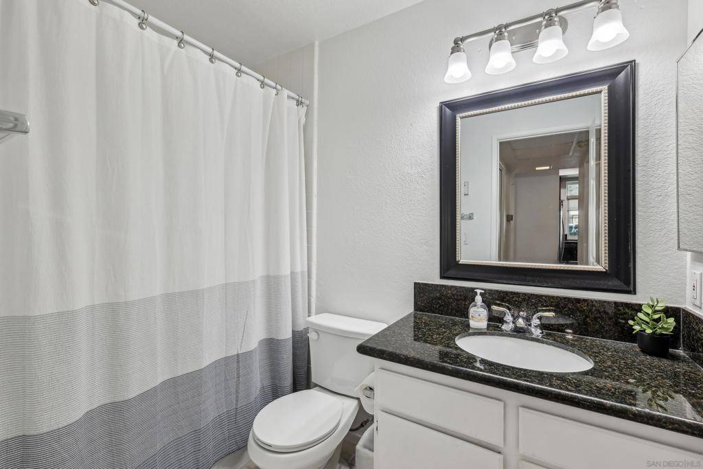 Oceanside, CA 92056,3424 Cameo Dr #43