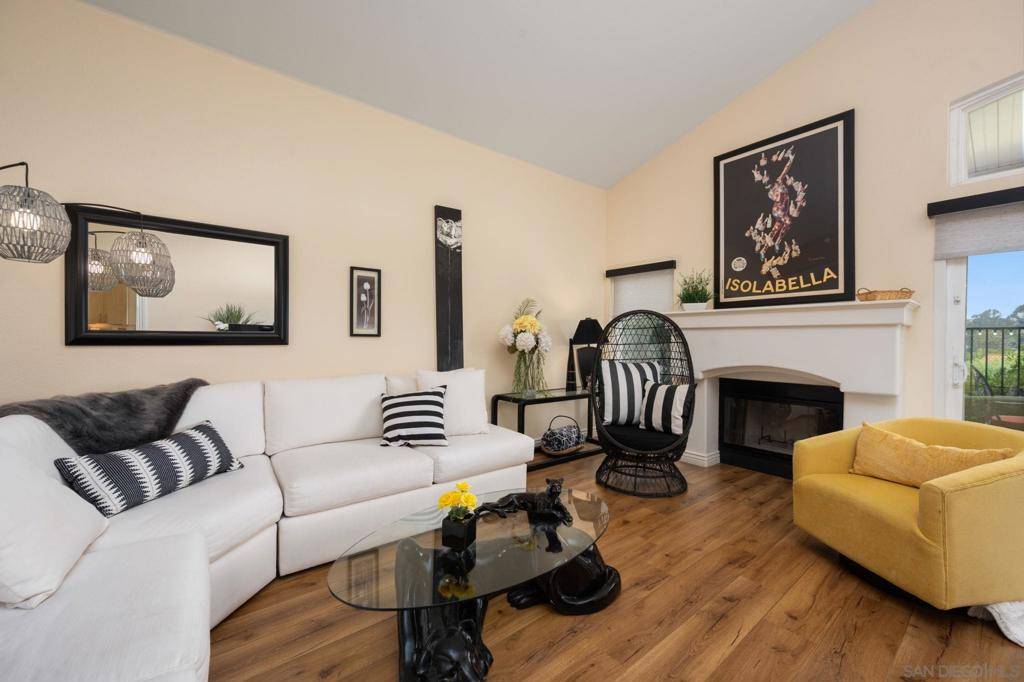 San Marcos, CA 92078,1387 Camino Lorado