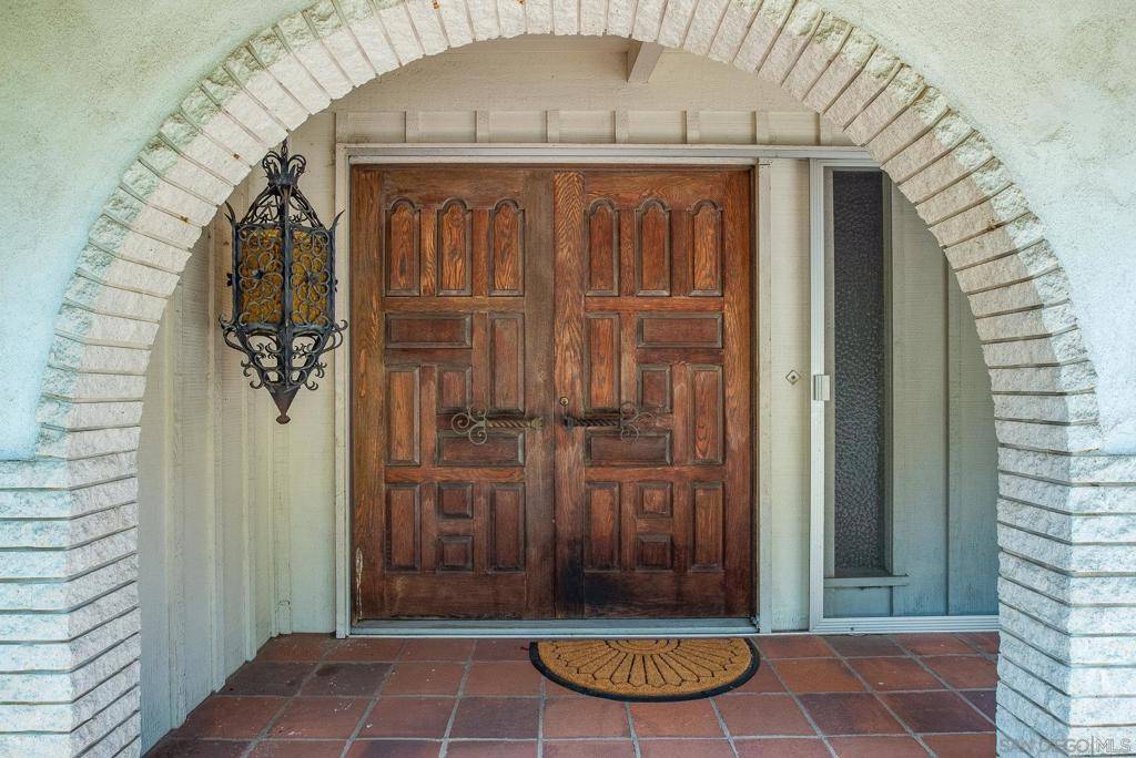 La Mesa, CA 91941,10660 Snyder Rd
