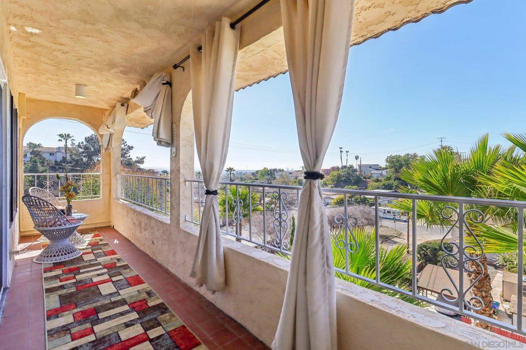 San Diego, CA 92110,4770 Jellett St
