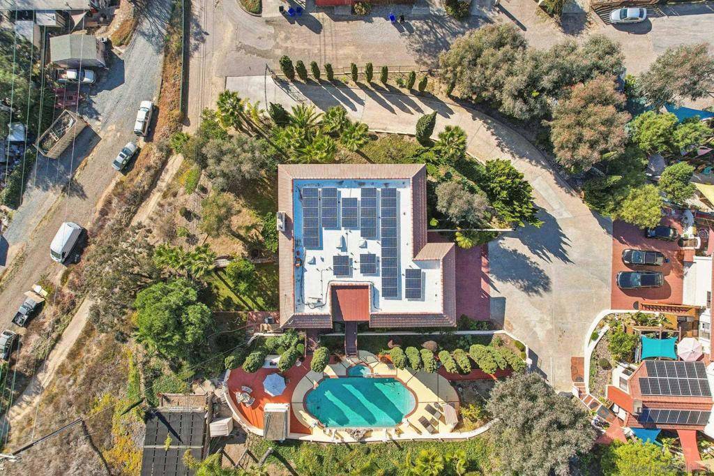 San Diego, CA 92110,4770 Jellett St