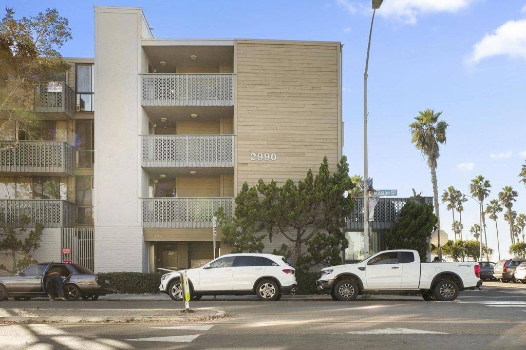San Diego, CA 92109,2990 Mission Blvd. #403