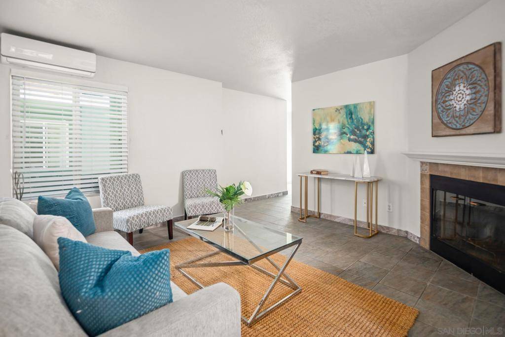 San Diego, CA 92104,4345 Florida St #1