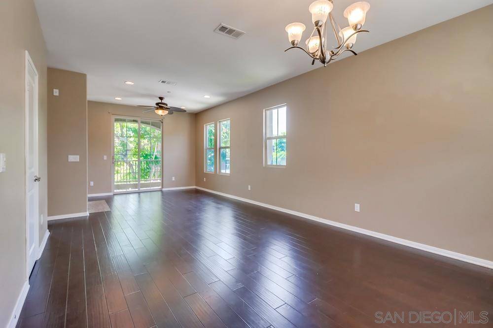 Chula Vista, CA 91913,1874 Violet Ct #1