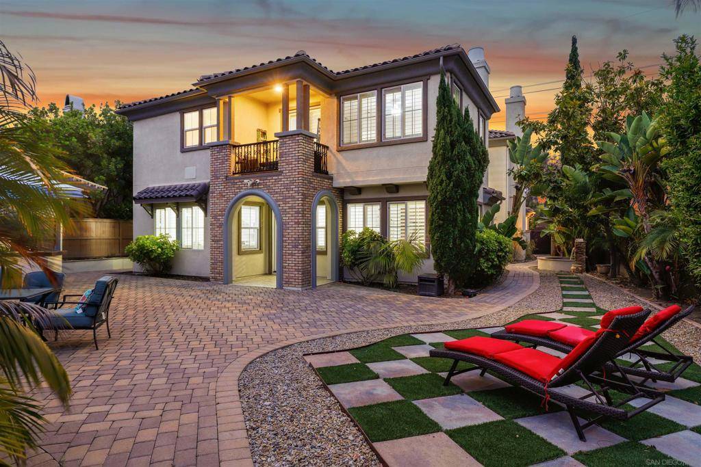 Carlsbad, CA 92009,6911 Goldstone Rd
