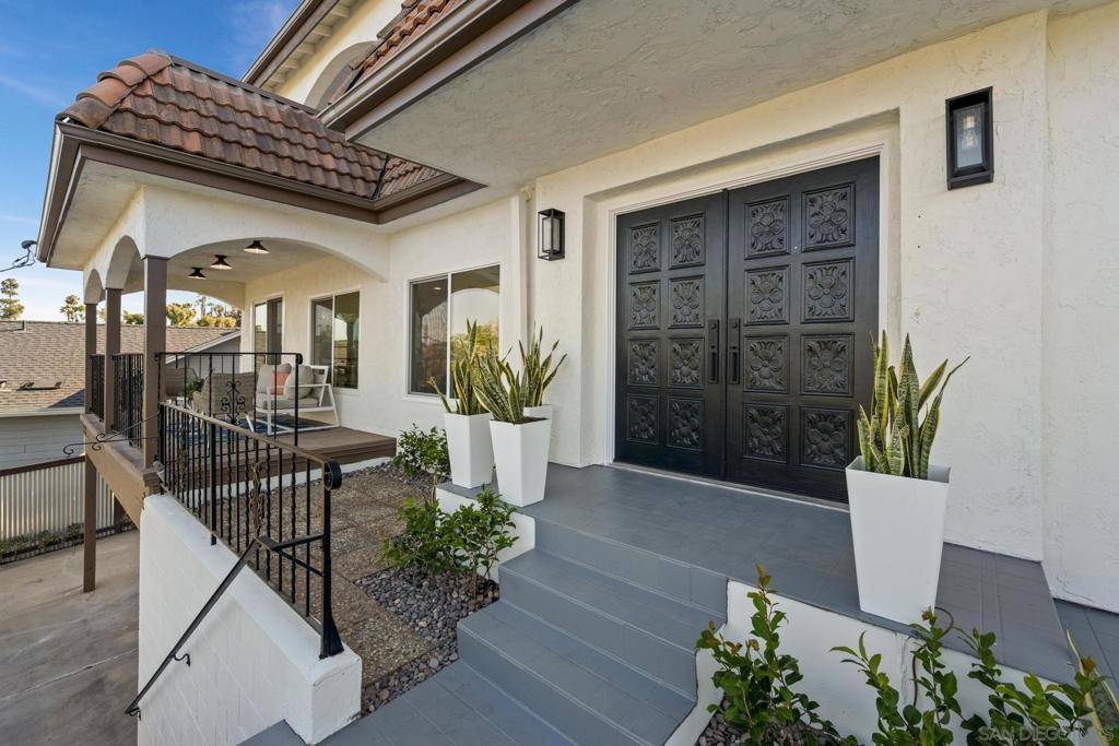 La Mesa, CA 91941,4334 Valle Dr.