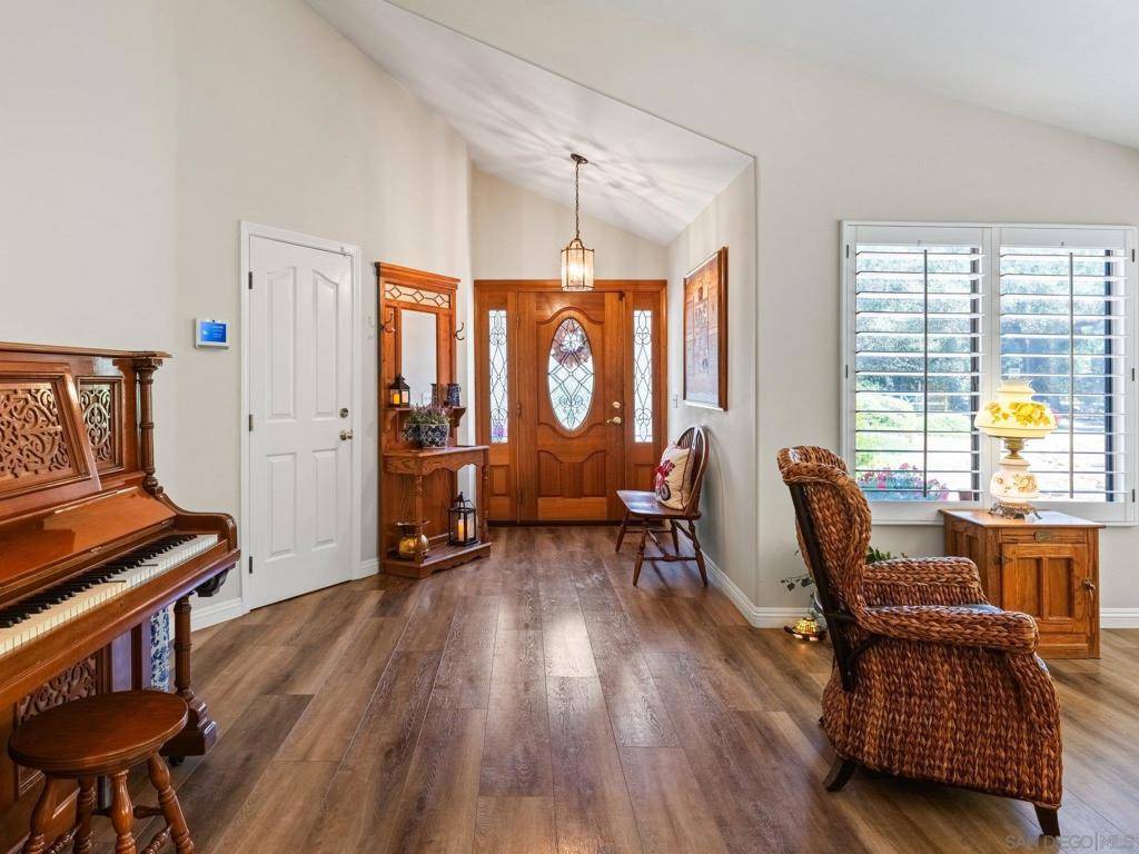 Ramona, CA 92065,16635 Shady Oaks Dr