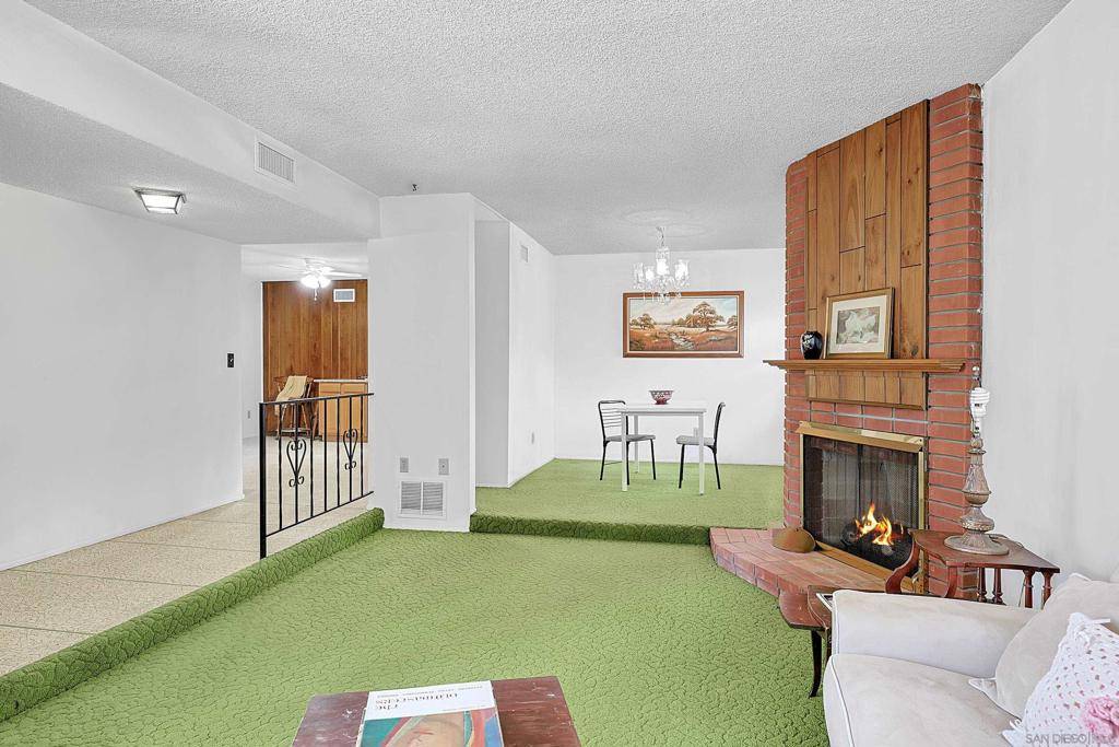 San Diego, CA 92120,5885 Laramie Way