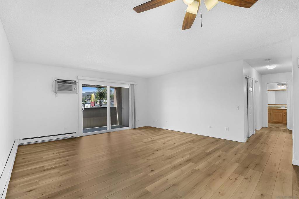San Diego, CA 92119,8703 Lake Murray Blvd #4