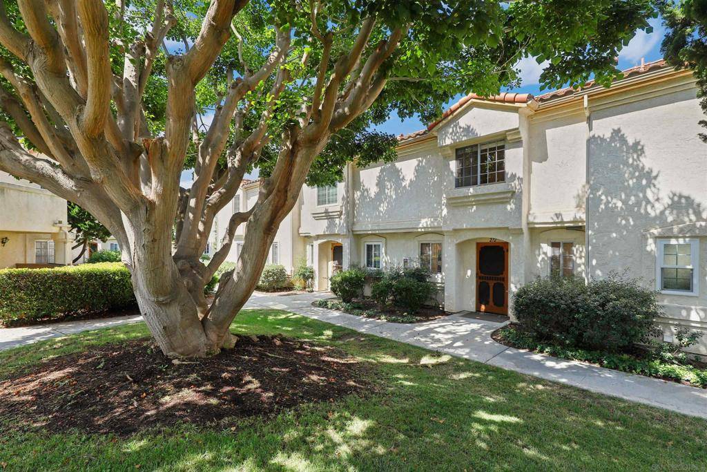 Vista, CA 92081,730 Breeze Hill Rd #272