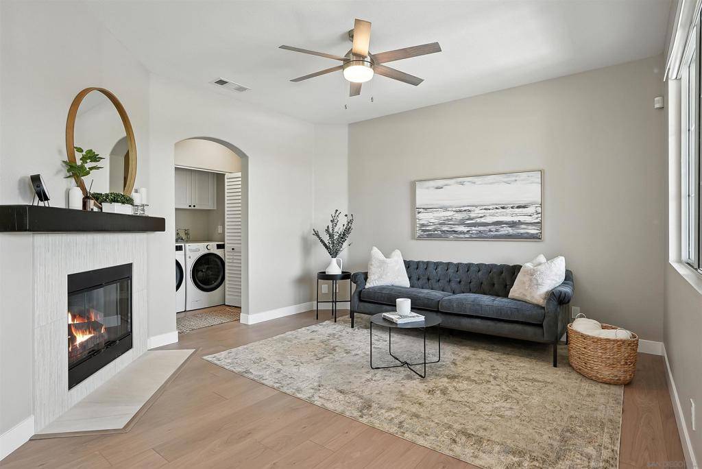 San Diego, CA 92128,10728 Sabre Hill #240