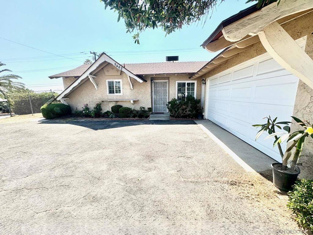 San Bernardino, CA 92404,5462 Golondrina Dr