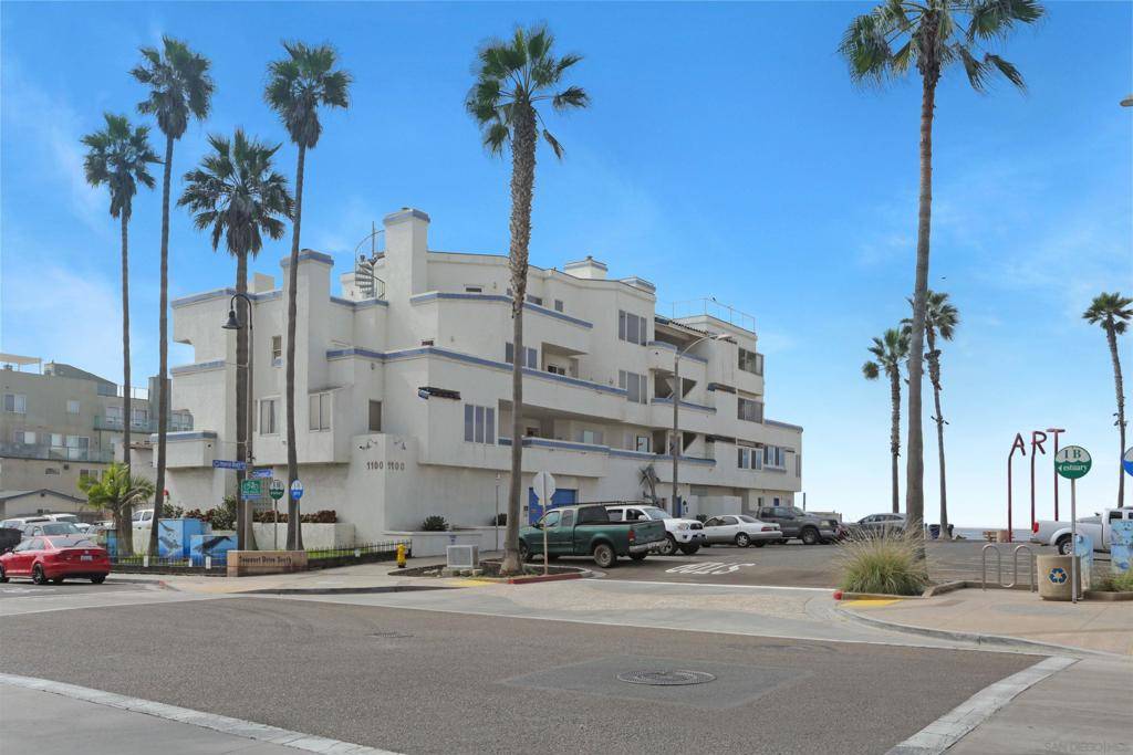 Imperial Beach, CA 91932,1100 Seacoast Dr #5