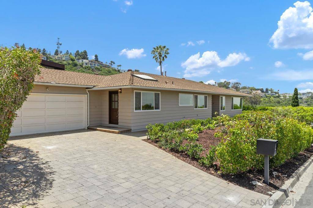 La Jolla, CA 92037,7246 Rue De Roark